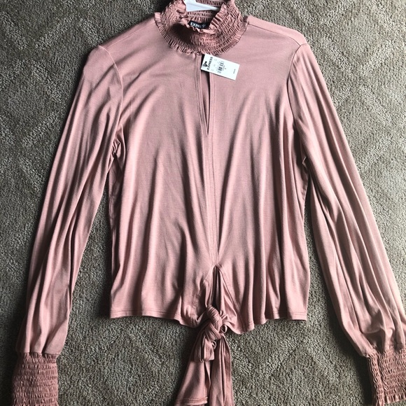 Express silky blouse with keyhole cutout   Size S - Picture 1 of 2